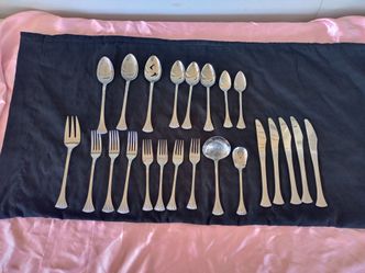 Reed & Barton Shell Rebacraft Stainless 23 Assorted Silverware