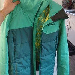 New Patagonia Women's Snowboard Coat, Never Used
