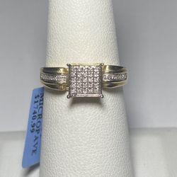 10K Yellow Gold .08ctw Genuine White Diamond Micropave Ring Size 7
