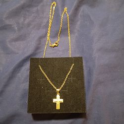 18" Gold cross necklace