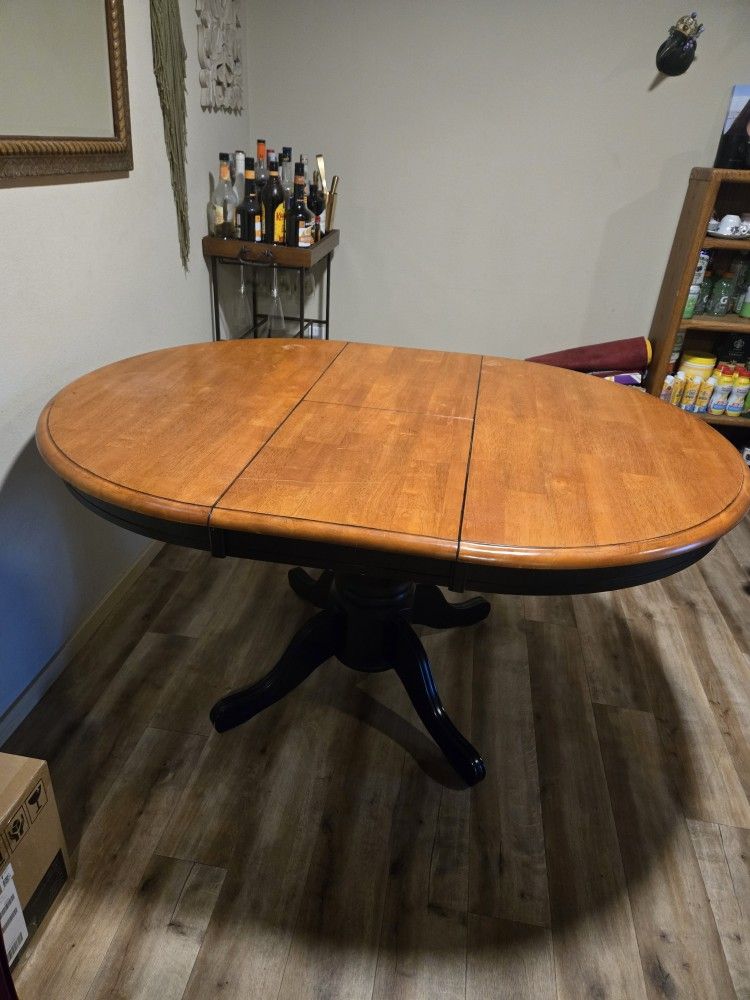 Wooden Kitchen Or Dining Table Round With Built-in Leaf