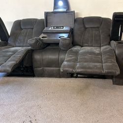 VIKING POWER SOFA  BOB'S FURNITURE