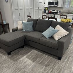 7 Ft Couch With Chaise. 