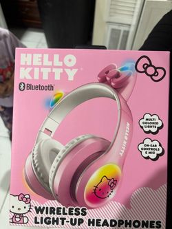 Hello kitty headphones (wireless)
