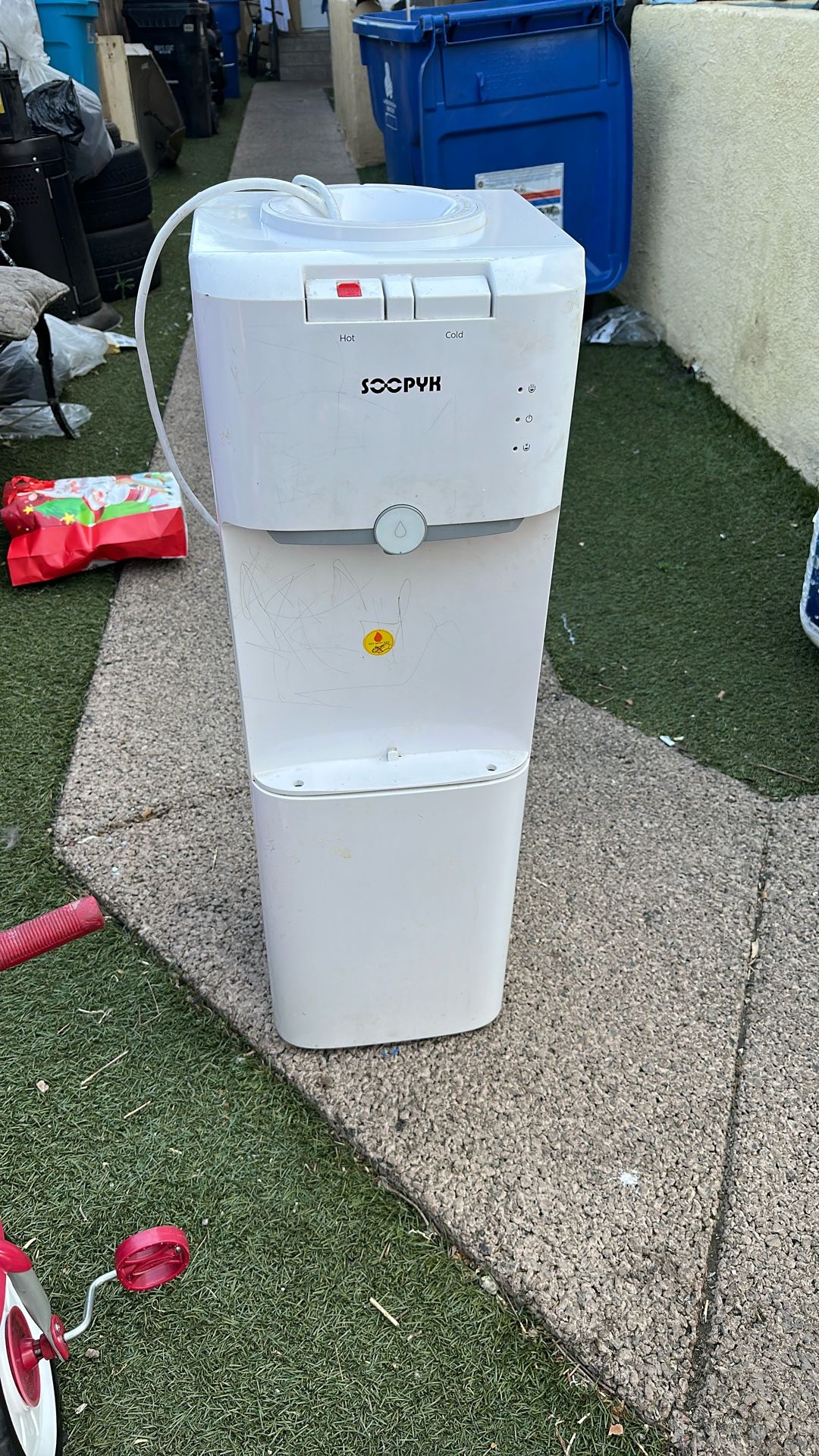 Water Dispenser