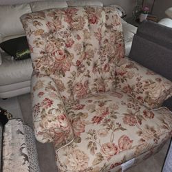 Vintage Ethan Allen Floral Upholstered Accent Chair – Cottage / Traditional Style 
