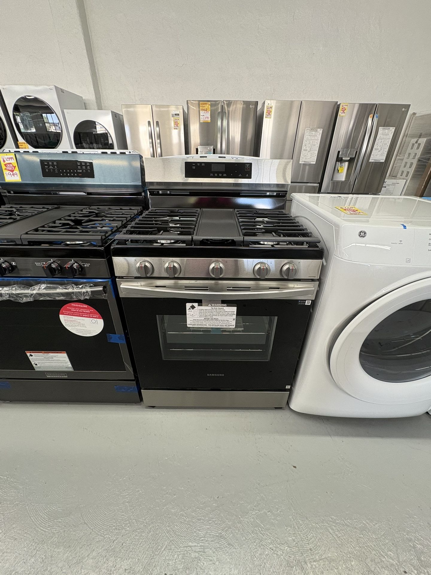 Samsung 30” Range Gas