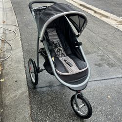 Graco ( Foldable ) Stroller 