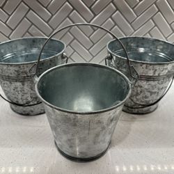 Set of 3 Galvanized Buckets – Perfect for Crafts & Storage! 🪣