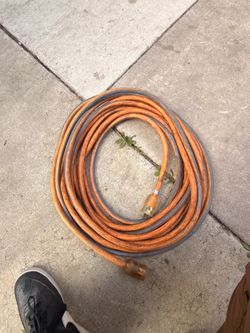 CONTRACTOR GRADE INDOOR/OUTDOOR EXTENSION CORD