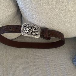 Floral Emboss Buckle Belt