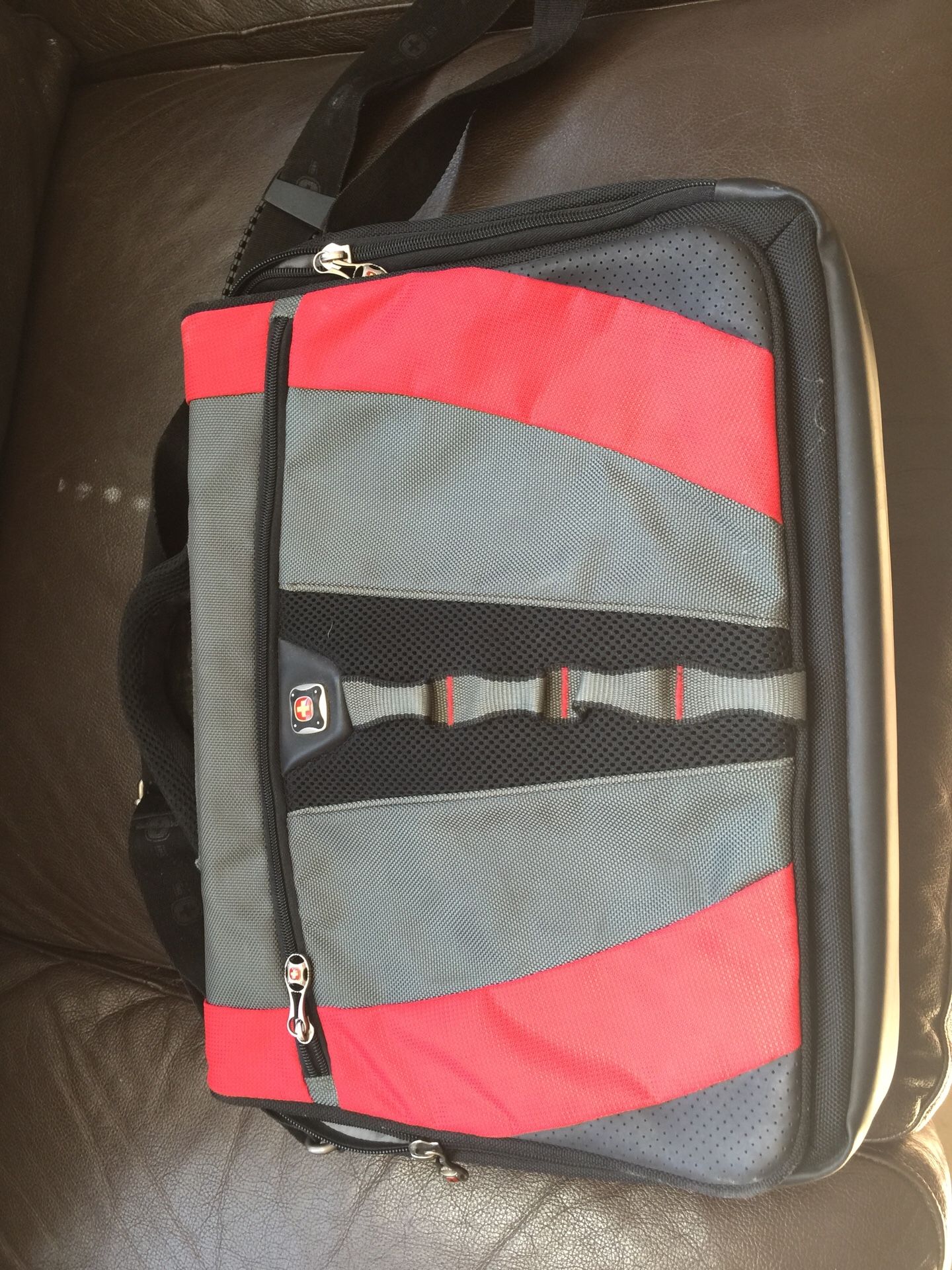 Swiss gear laptop bag good condition