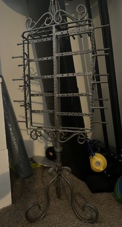 Large Jewelry Accessory Display