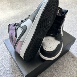 Air Jordan 1 Mid SE 