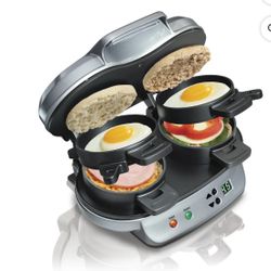  BREAKFAST SANDWICH MAKER LIKE NEW ..$20 Dlls …FIRM 