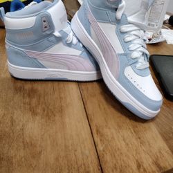 Pumas Size 6