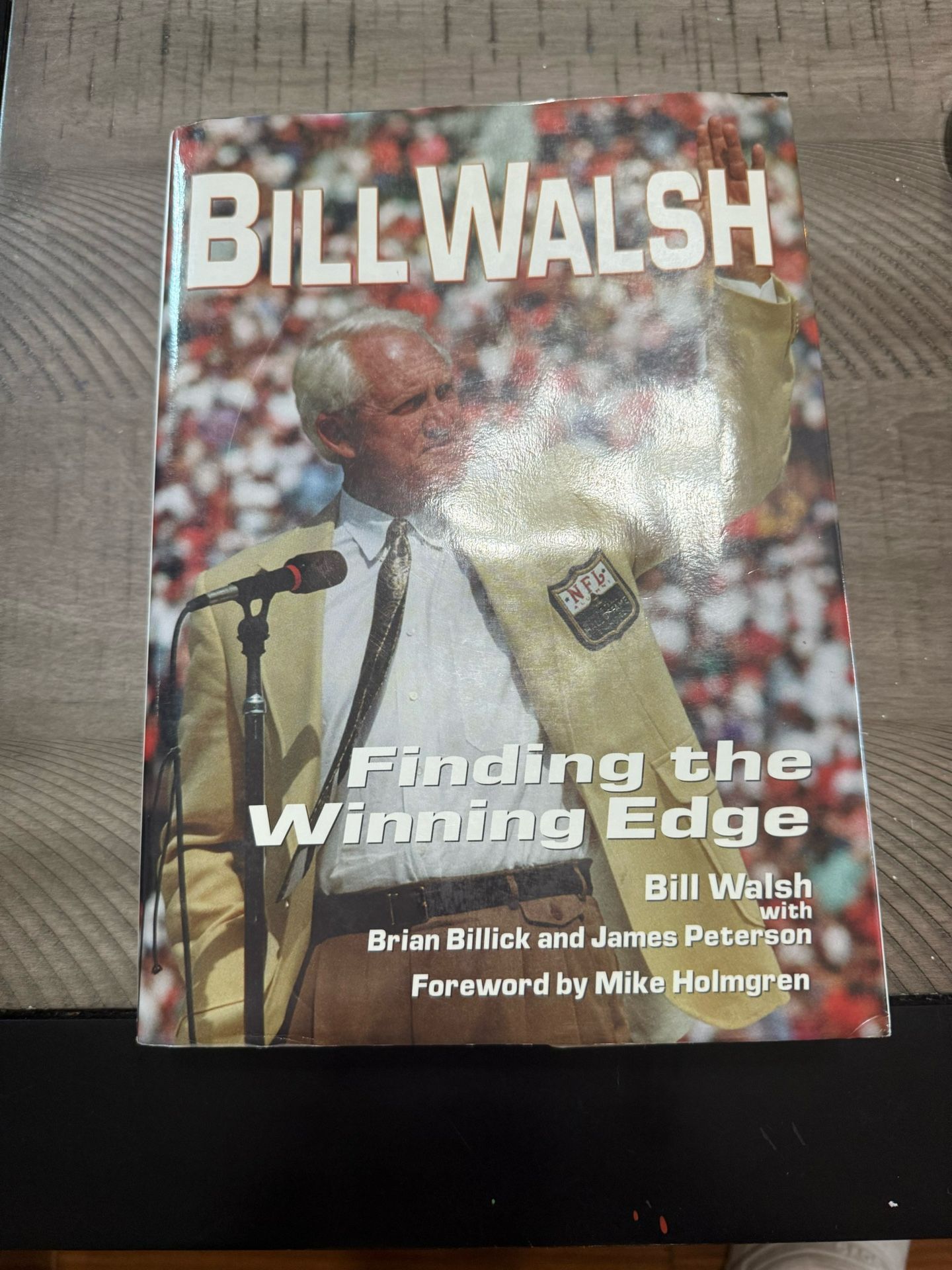 Finding the Winning Edge by Bill Walsh (1997)