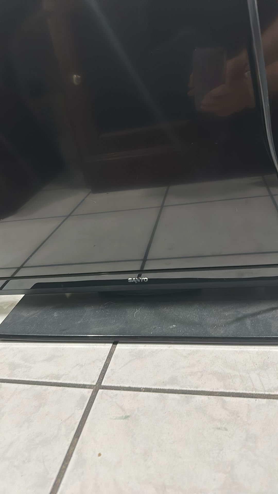 Sanyo 40 Inch TV