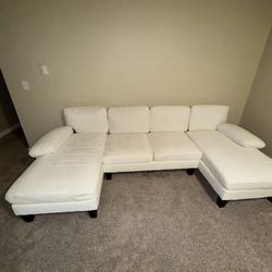 Sectional couch 
