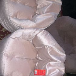 Bean Bag Chair (🚨🚨ALMOST NEW) 