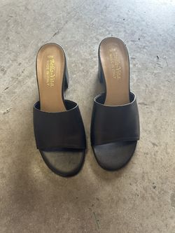 BELLA VITA made In Italy Sandals/shoes - Size 10
