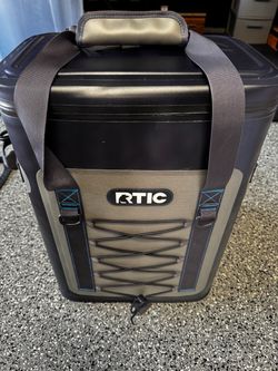RIC Backpack Cooler