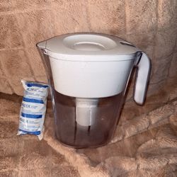 Brita Water Filter w/ Free New Filter