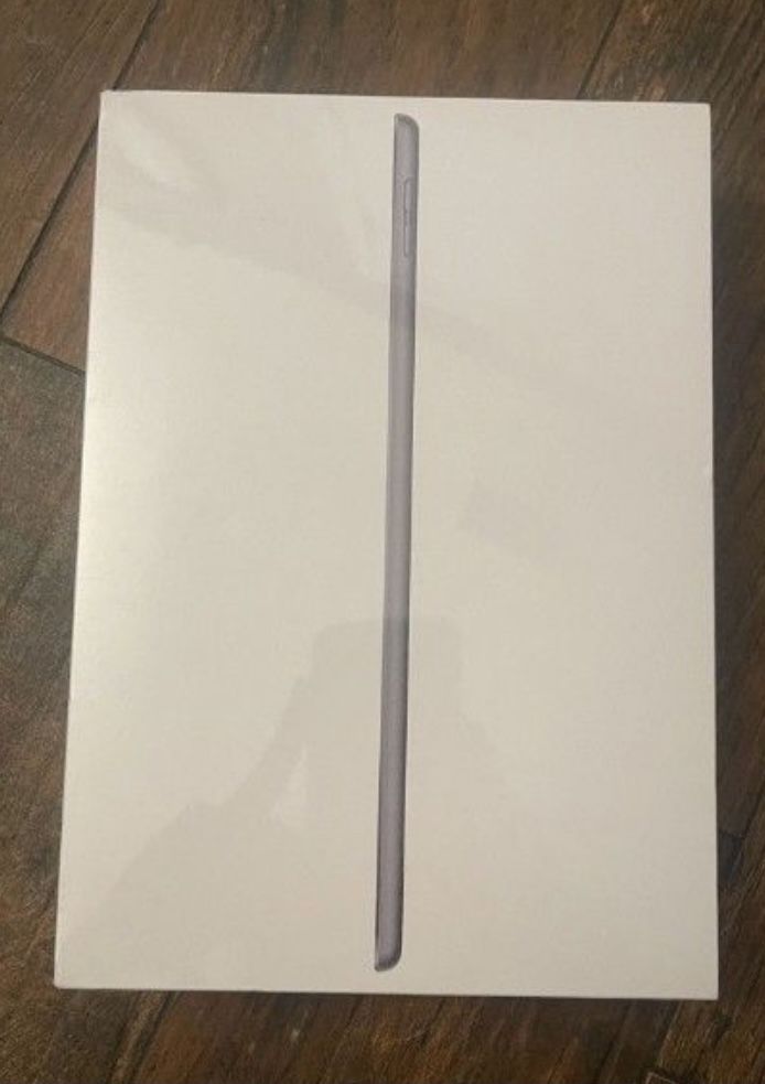 Brand New In Box iPad 10.2 9th 2021