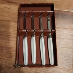 Set of 4 Vintage Regent Sheffield England Opalescent Bakelite Steak Knives