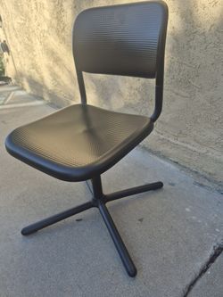 office chair - Simple and Stylish