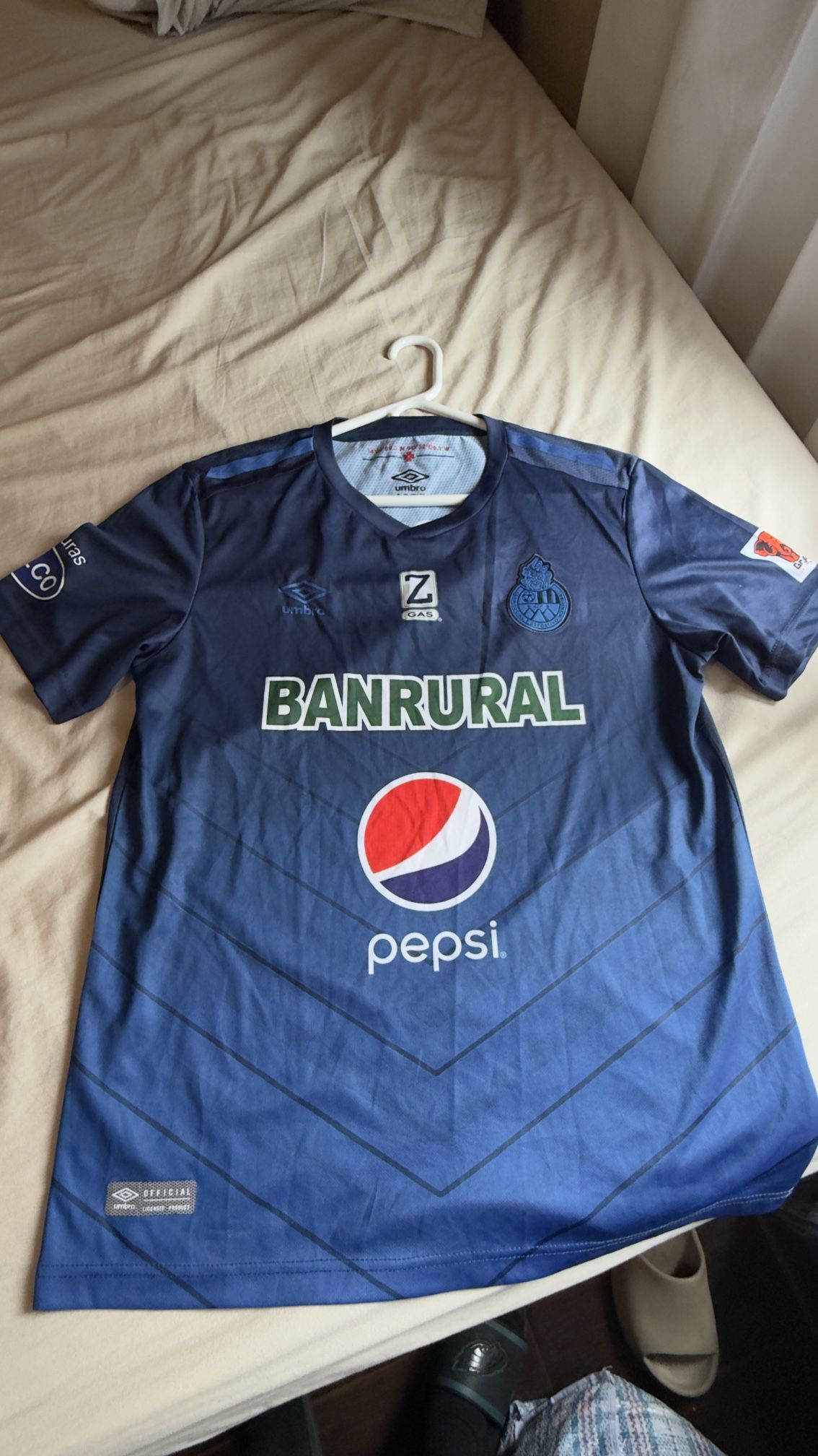 Guatemala Rojos Camisola Size L