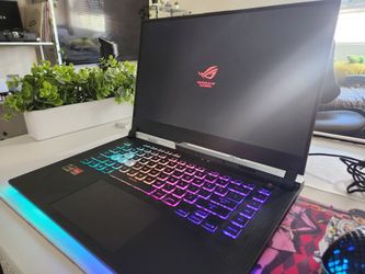 Asus ROG Strix Advantage Edition Gaming Laptop