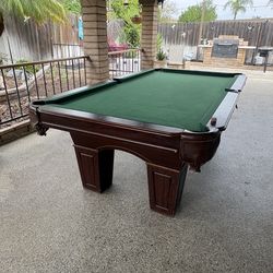 Pool table