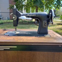 1927 WHITE "Majestic" Sewing Machine