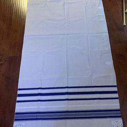 Jewish Prayer Shawl with Hebrew Blessing Words  N Tassels 33”x80”