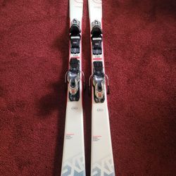 NEVER USED Rossignol Skis 150 Cm