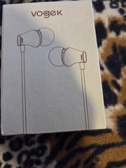 Vogek Earphones Brand New Sealed Package 
