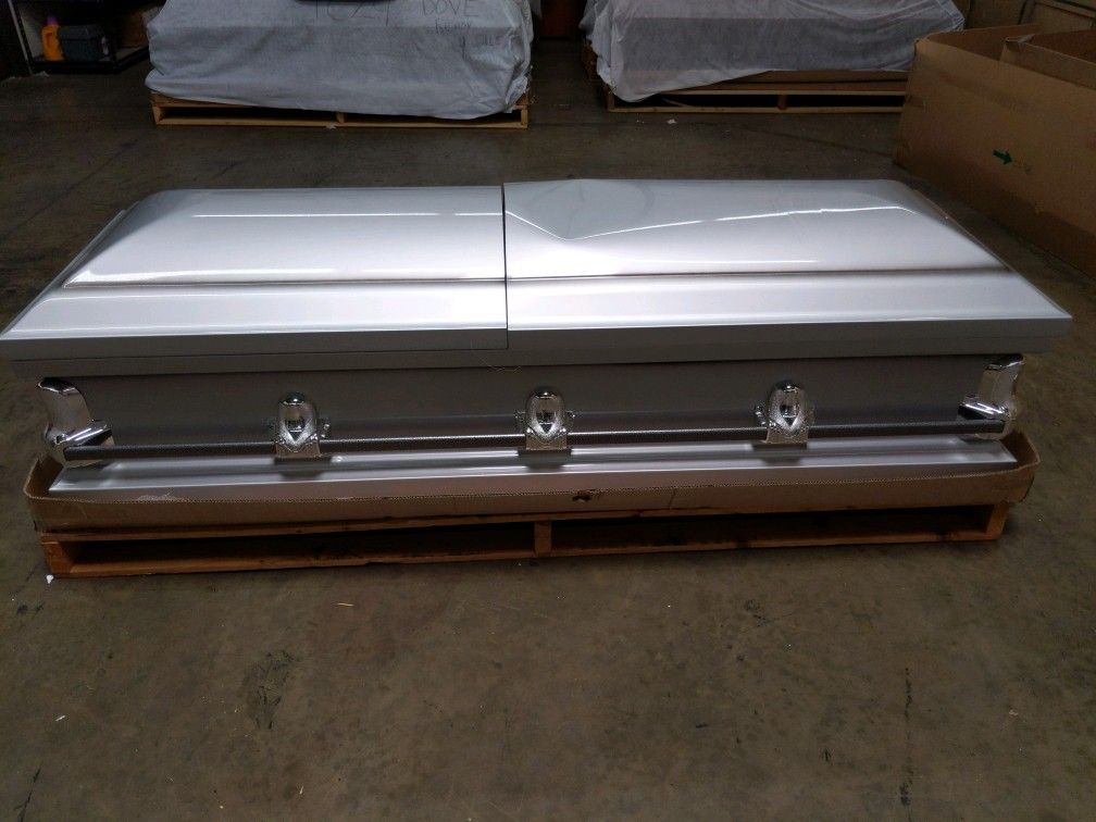 Optima Silver - White Crepe Casket