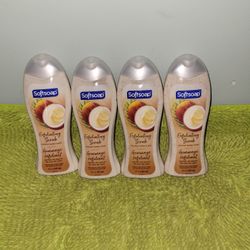 4 Softsoap Exfoliating Scrub Coconut Butter Scent 20oz