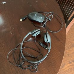 Headphone and mouse 