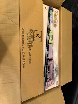 Rare hard to find K-Line  K-1123acc pack (train + accessories ) o/o-27 scale Girls train set like new/new condition homage to lionel set with musical