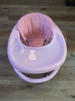 Baby walker 360 degrees of freedom