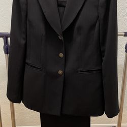 Women’s Black Pant Suit Fully Lined