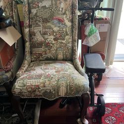 Sale Two Chairs For $60 Good Conditions 