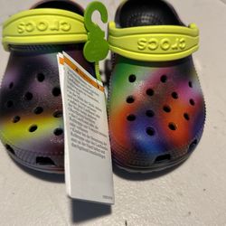 NEW KIDS CROCS SIZE 8T 