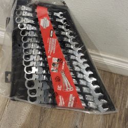Milwaukee Flex Head Metric Set