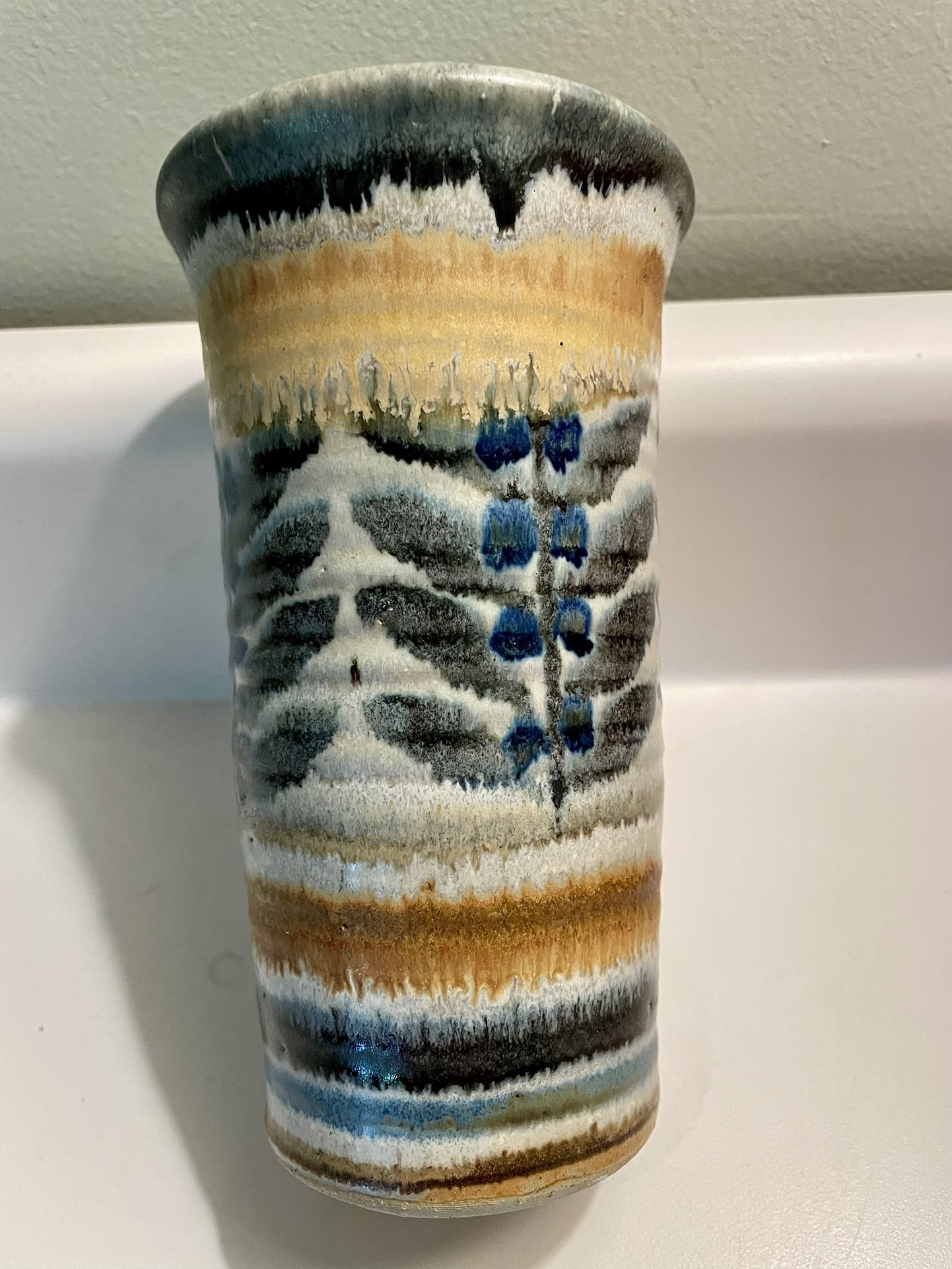 Jim Fineman Vase Studio Art Pottery Signed Approx 6x4”Outer Banks NC Vintage