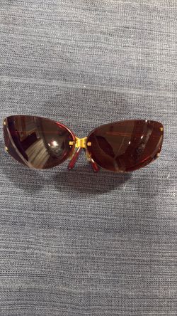 Woman Cartier sunglasses
