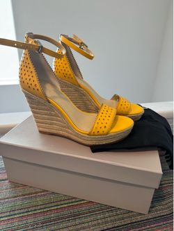 Sunshine yellow Bortkier Wedge Heels