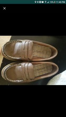 Boys shoes